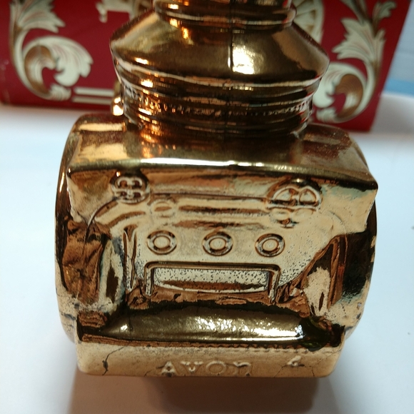 1970's Avon First Volunteer Decanter Tai Winds in Original Box 6 FL.OZ. - Picture 11 of 13